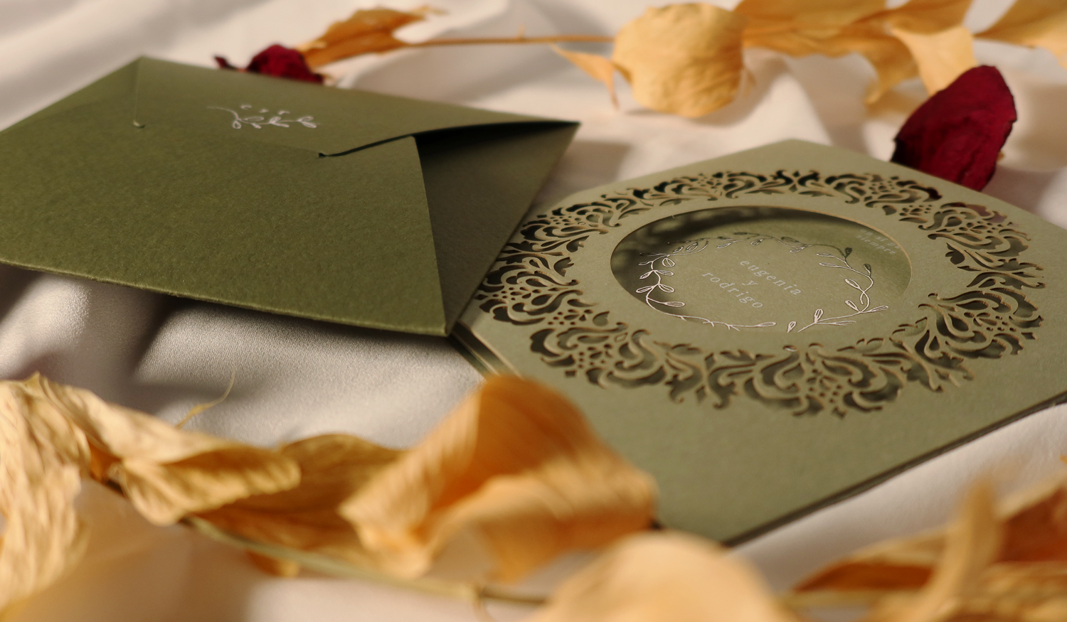 Invitaciones de boda y decoración: cómo organizar una boda